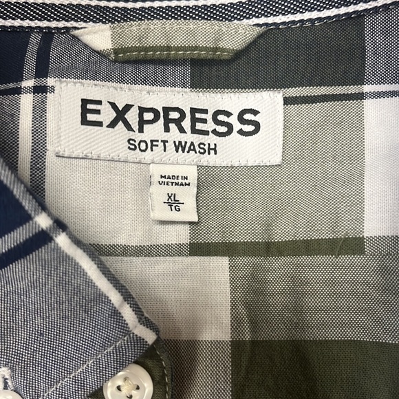 Express Men Soft Watch Button Down Shirt- XL - Picture 4 of 4